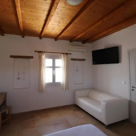 Blue Xenia - 3 Tatil Evi Chrisi Akti (Paros)