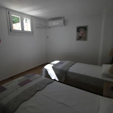 Blue Xenia - 3 Tatil Evi