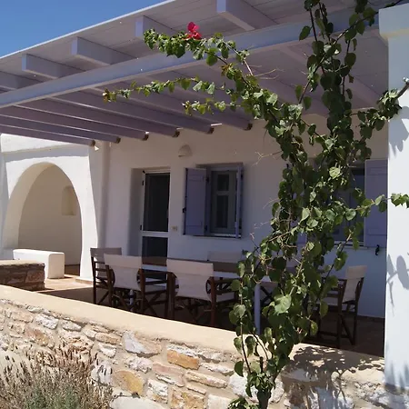 Blue Xenia - 3 * Chrisi Akti (Paros)