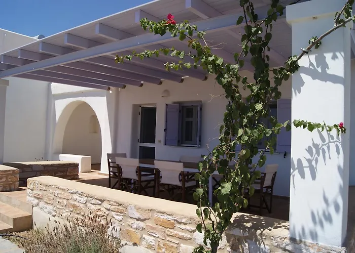 Blue Xenia - 3 * Chrisi Akti (Paros)